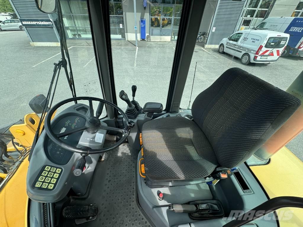 Volvo L 30 B Wheel loaders