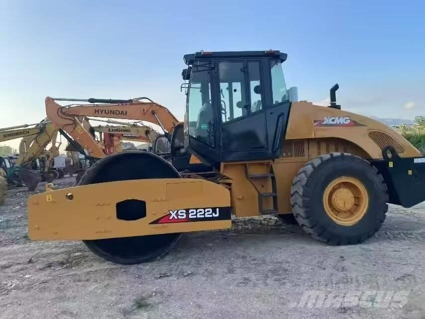 XCMG XS 222 J Single drum rollers