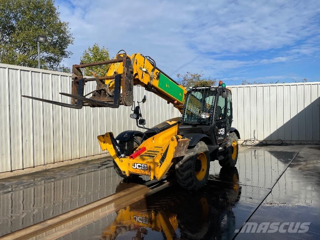 JCB 540-140 Hi Viz Telescopic handlers