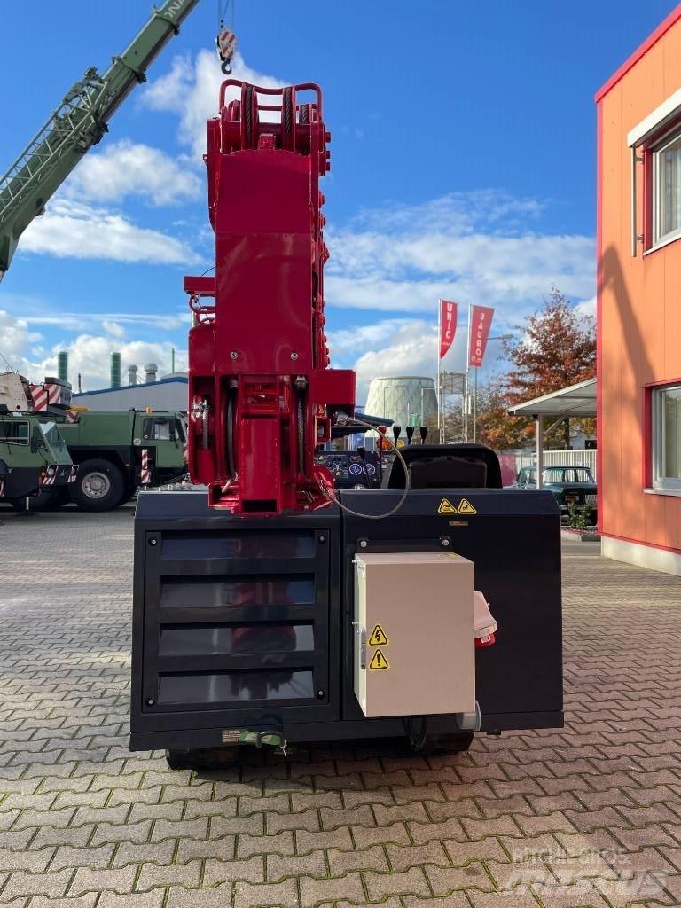 Unic URW-546 Tracked cranes