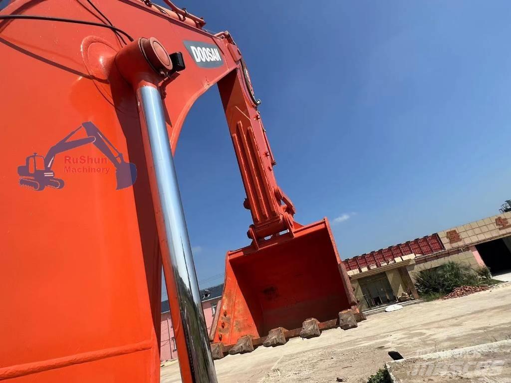 Doosan DH420 Crawler excavators
