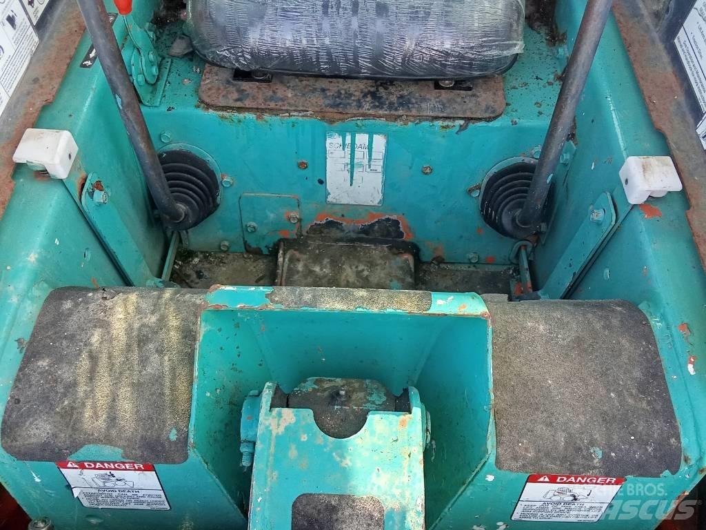 Bobcat 753 Mini excavators < 7t