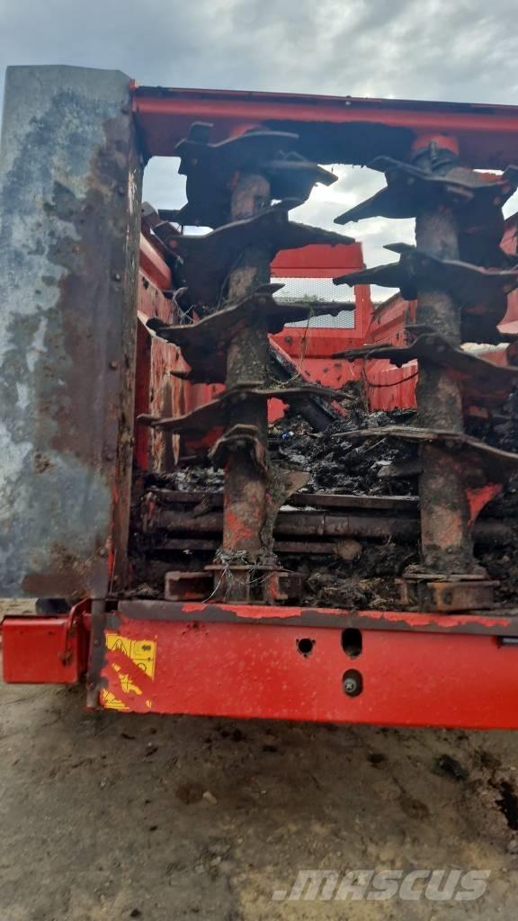 TEAGLE TITAN 9 Manure spreaders