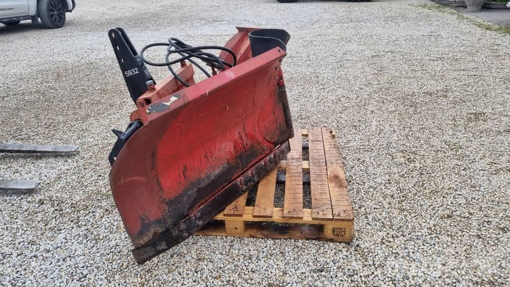 UNI-VÄG 200 Vikplog Ploughs