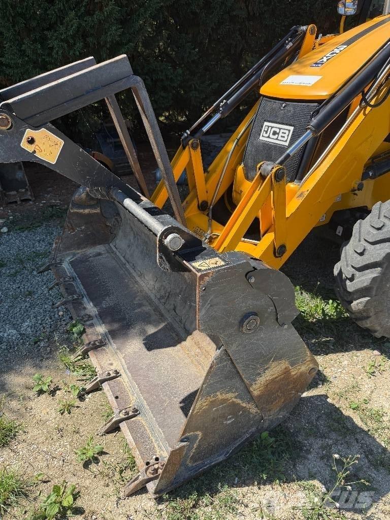 JCB 3 CX TLB's