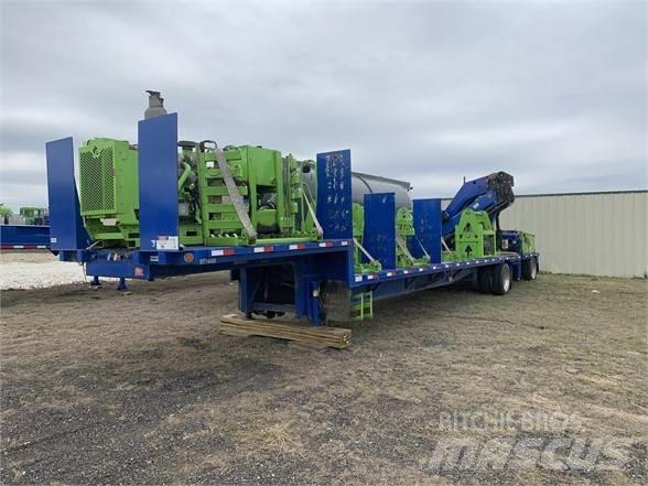  CRANEWORKS INC Low loader-semi-trailers