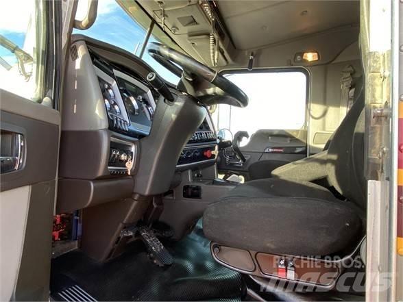 Kenworth T800 Truck Tractor Units