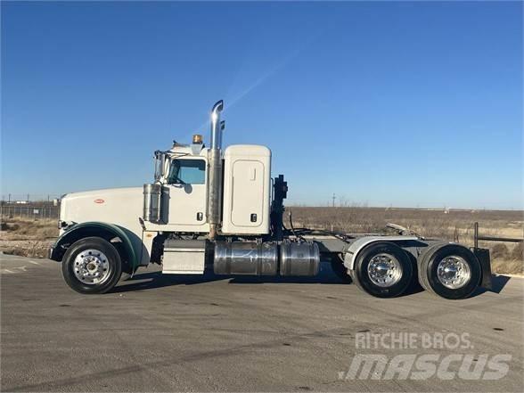 Peterbilt 367 Truck Tractor Units