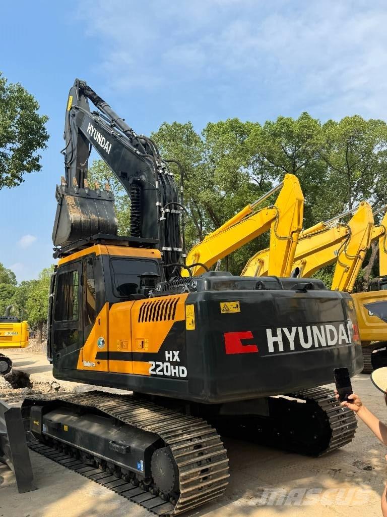 Hyundai HX220HD Crawler excavators