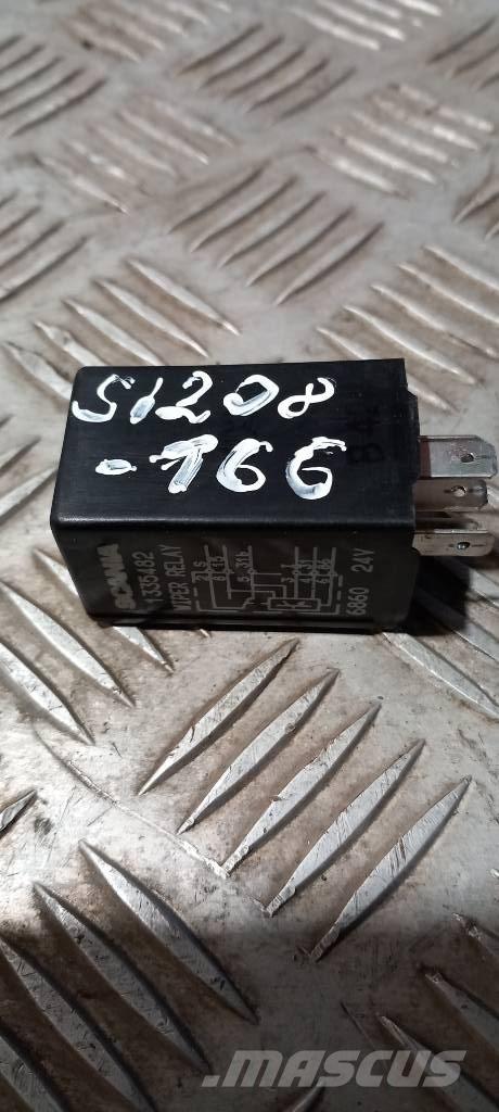 Scania 94 D.    1335482 Electronics