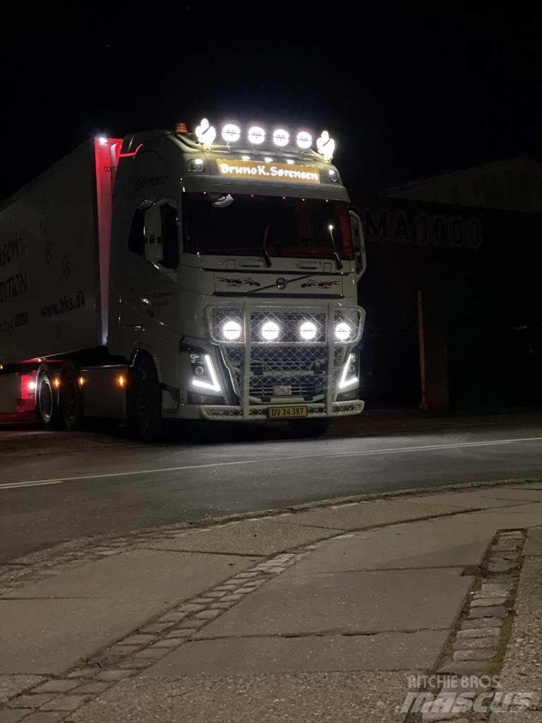 Volvo FH 16 550 Truck Tractor Units
