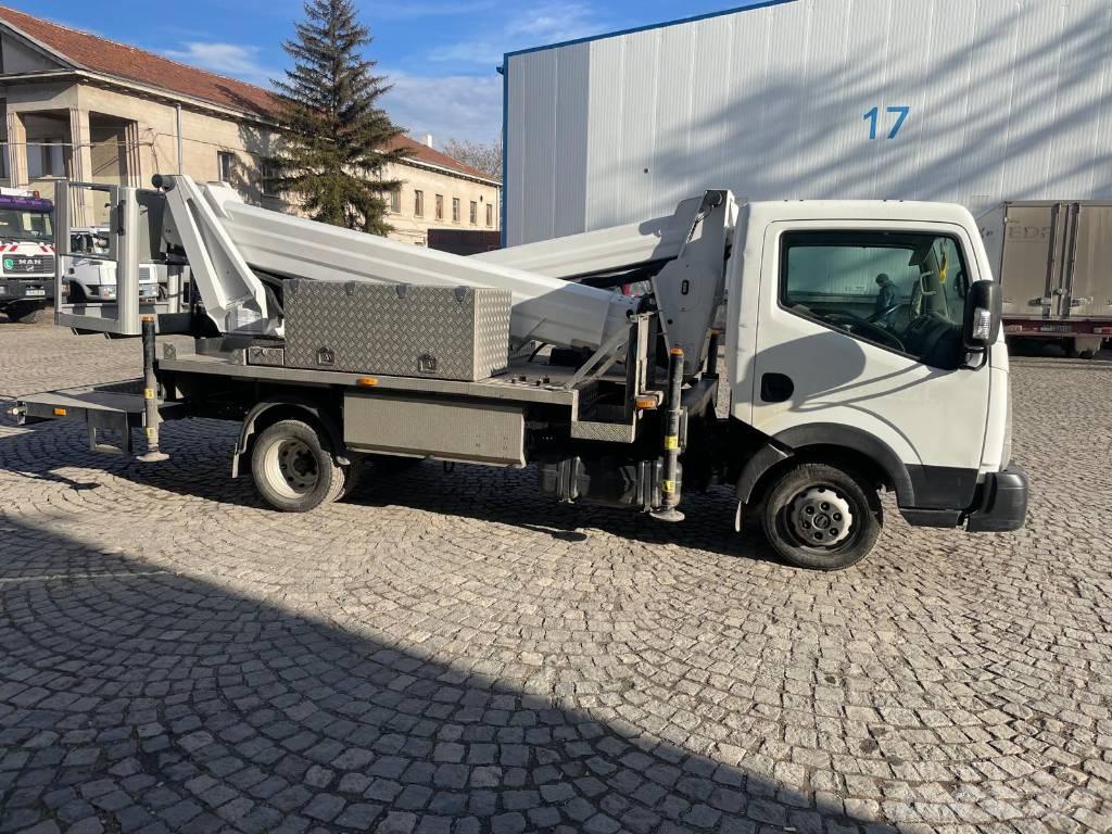 VERSALIFT VTX-240 Truck mounted aerial platforms