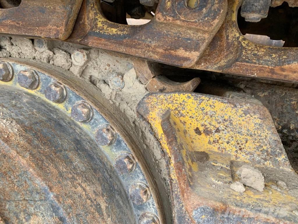 Komatsu D 61 PX-23 Crawler dozers