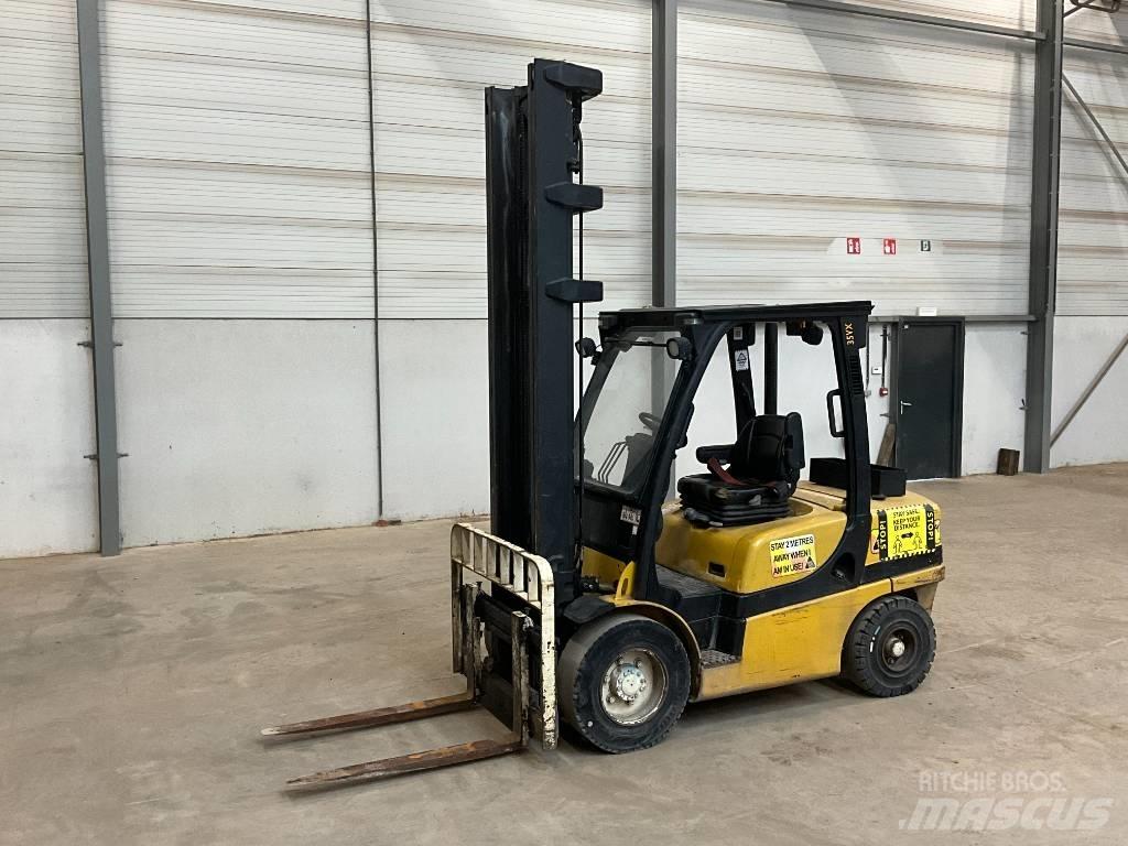 Yale GDP 35 VX Diesel trucks
