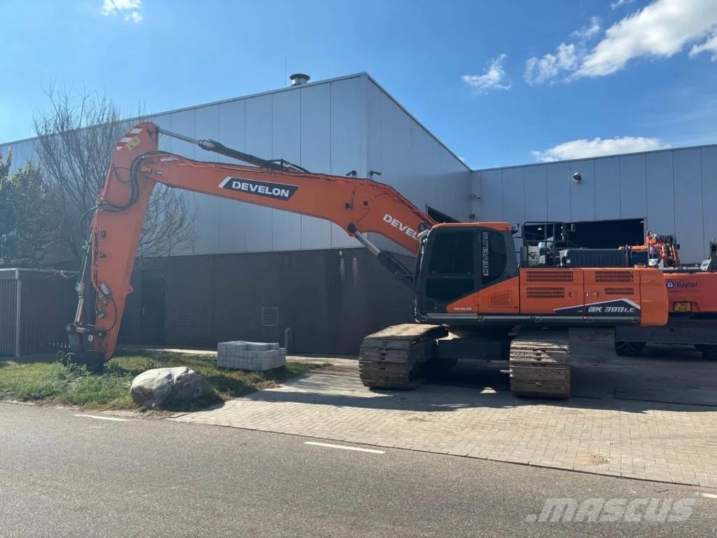 Develon DX300LC-7K Crawler excavators