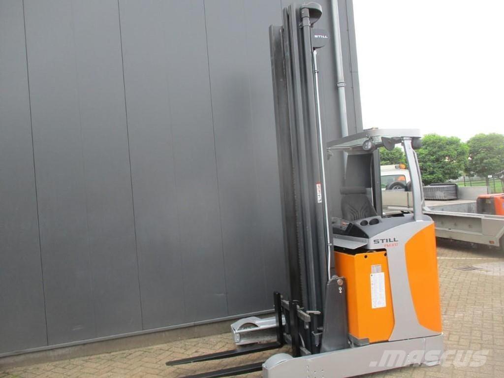 Still FM-X17 Reach truck