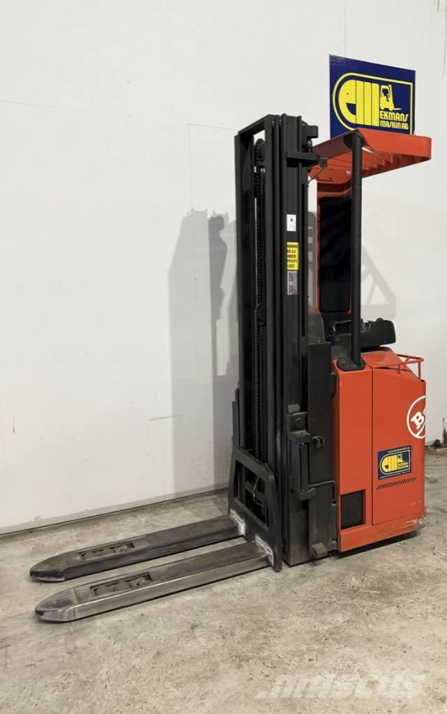 BT truck SPS 135L Self propelled stackers