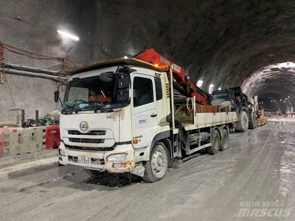 Nissan CWB5ELPHNQ Van Body Trucks