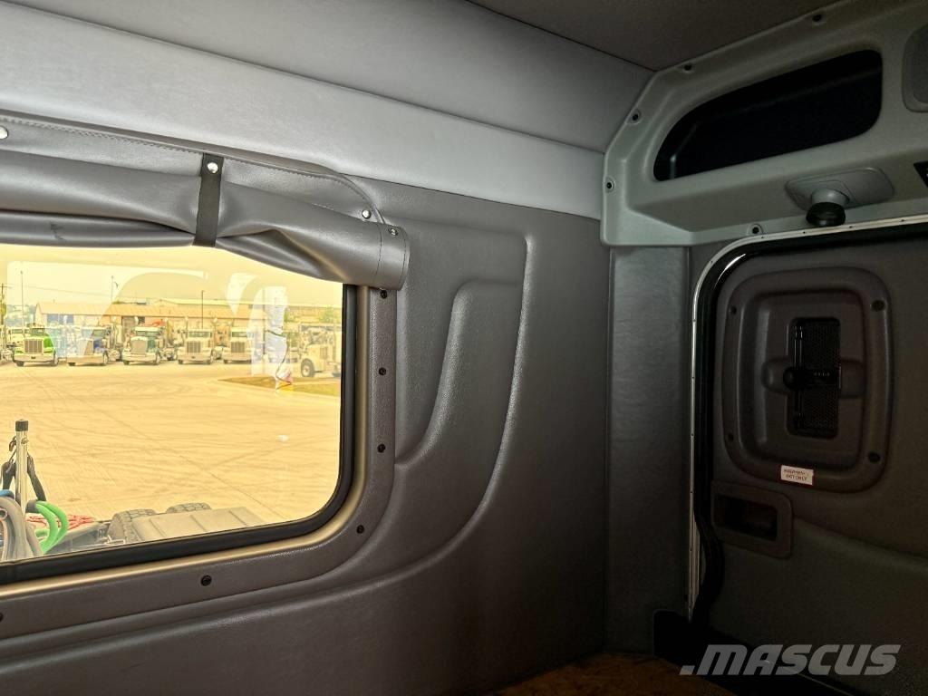 Peterbilt 389 Truck Tractor Units