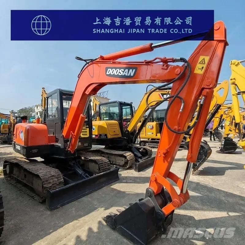 Doosan DH 55 Mini excavators < 7t