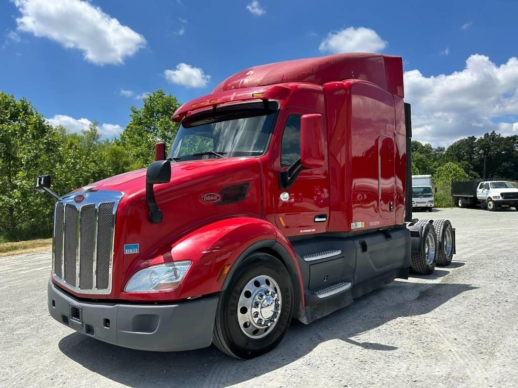 Peterbilt 579 Truck Tractor Units