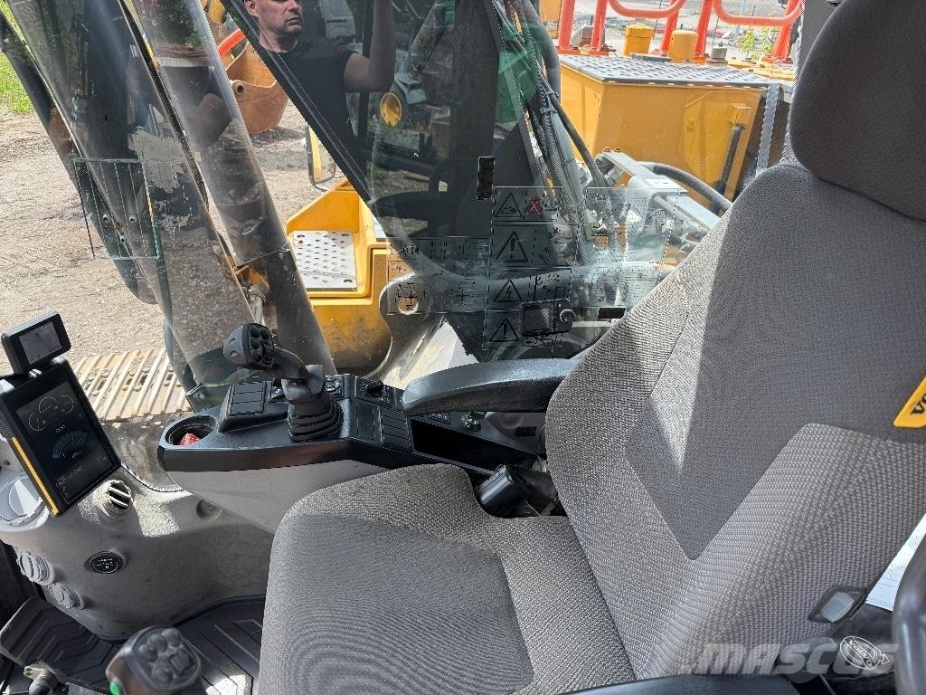 Volvo EC 250 E Crawler excavators