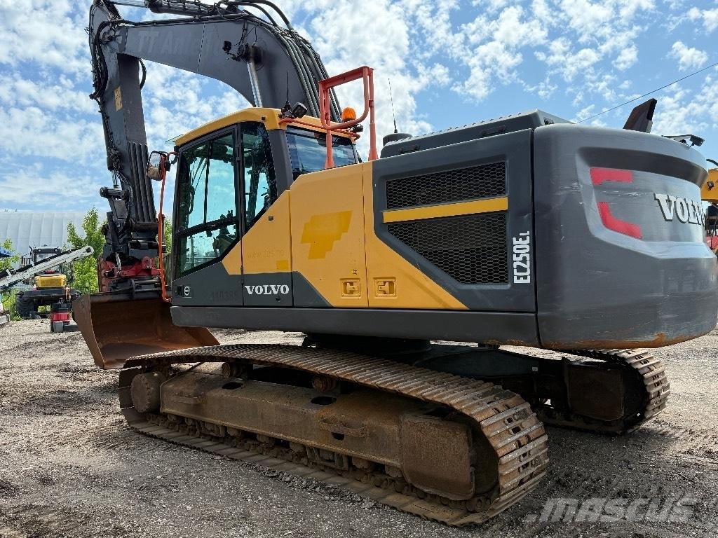 Volvo EC 250 E Crawler excavators