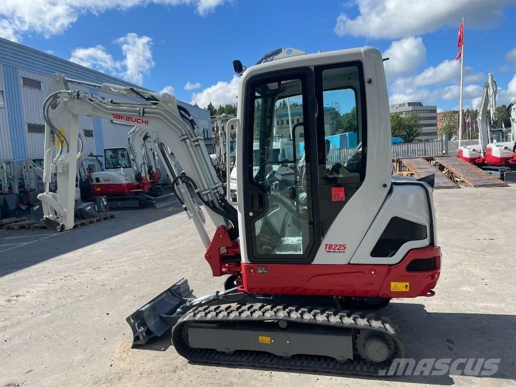 Takeuchi TB 225 Mini excavators < 7t
