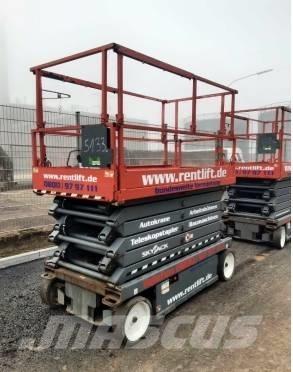 SkyJack SJ III 4740 Scissor lifts