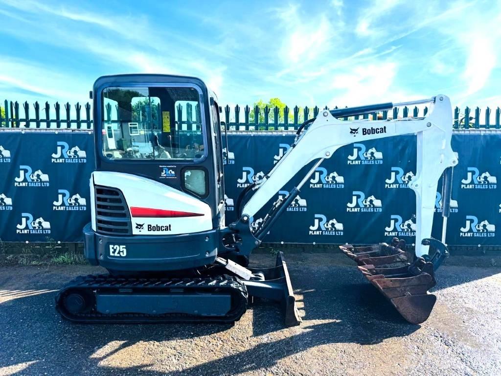 Bobcat E 25 Mini excavators < 7t