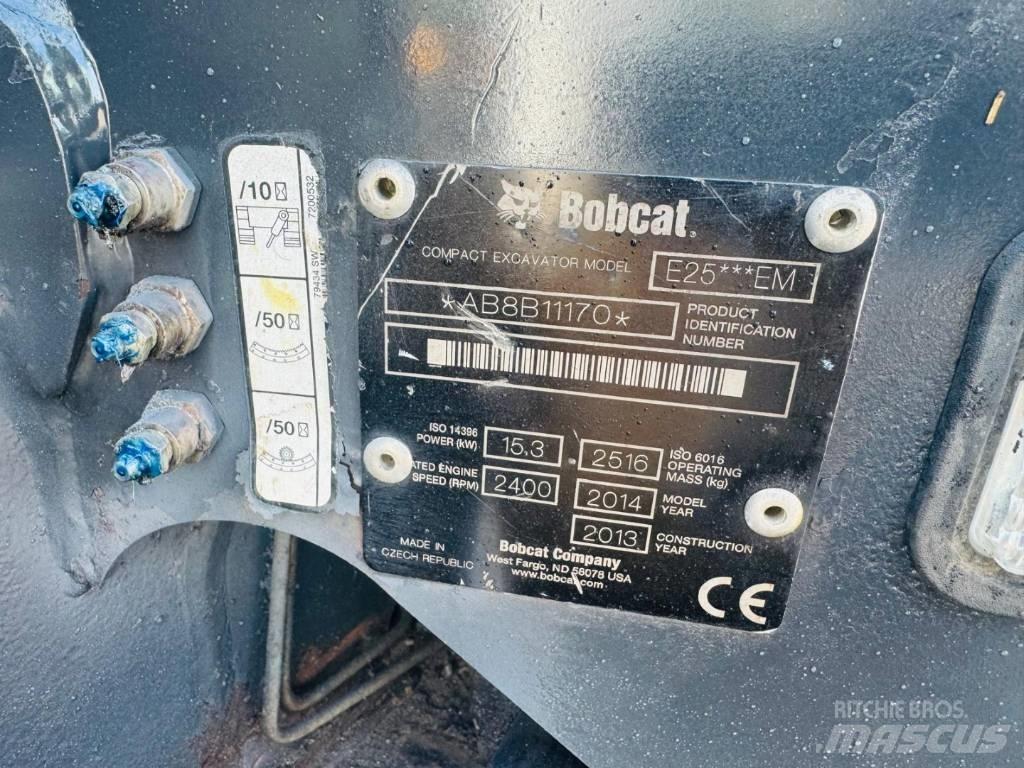 Bobcat E 25 Mini excavators < 7t