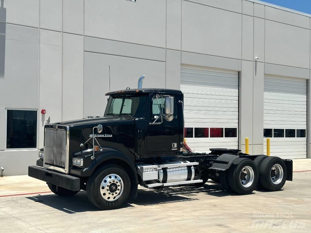 Western Star 4900 Truck Tractor Units