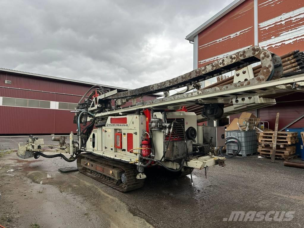 Comacchio MC 900 P Waterwell drill rigs