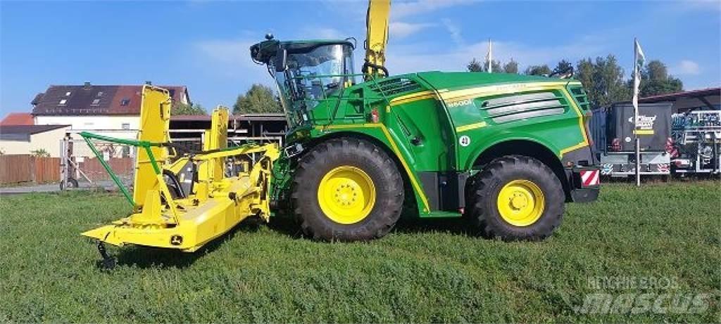 John Deere 8600i Self-propelled foragers