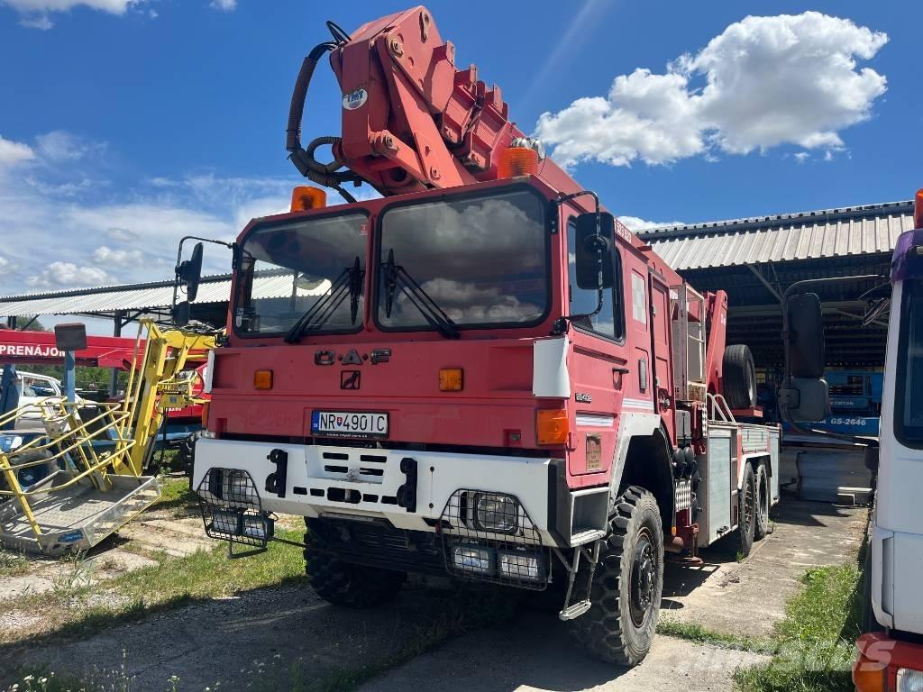 MAN 26.402 Chassis Cab trucks