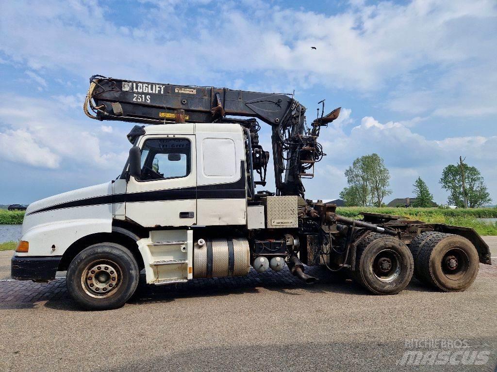 Volvo NH12.460 Truck Tractor Units