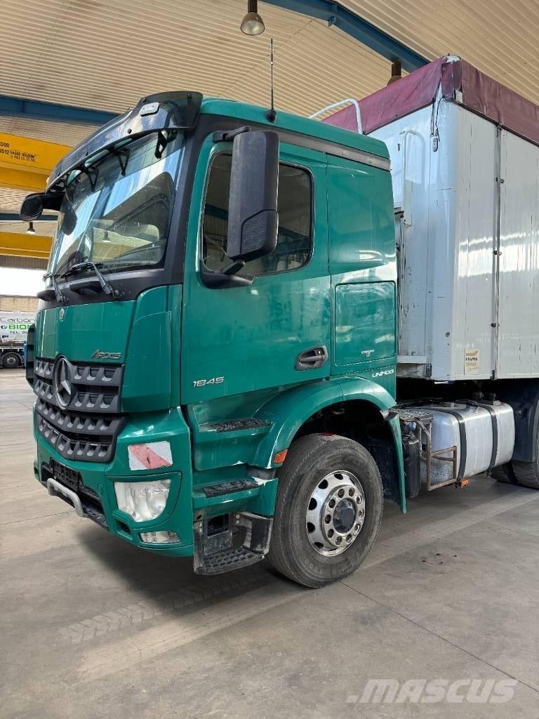 Mercedes-Benz 1845 Truck Tractor Units