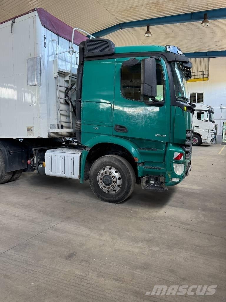 Mercedes-Benz 1845 Truck Tractor Units
