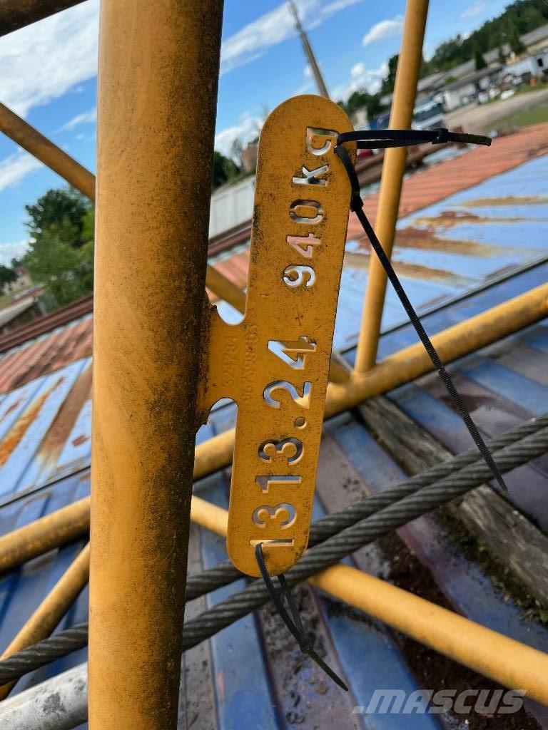 Liebherr HS 875 HD Tracked cranes