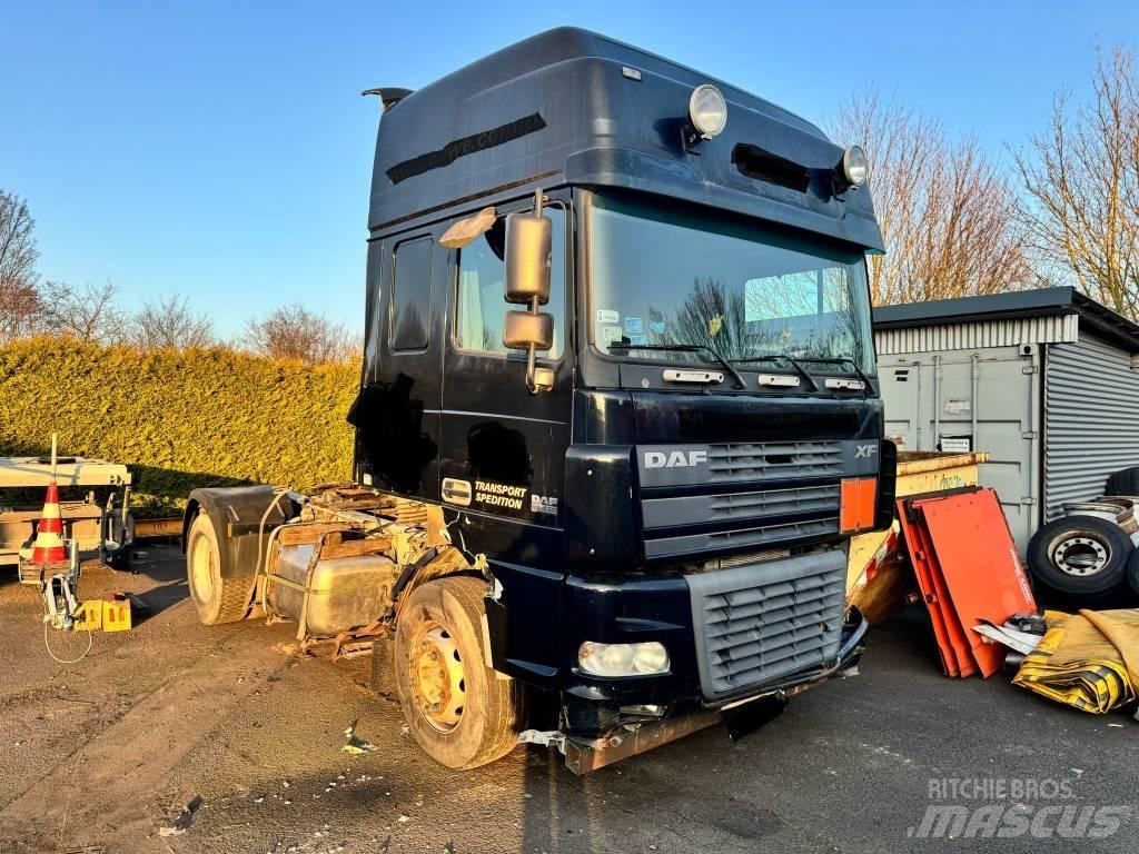 DAF XF 95.430 Truck Tractor Units