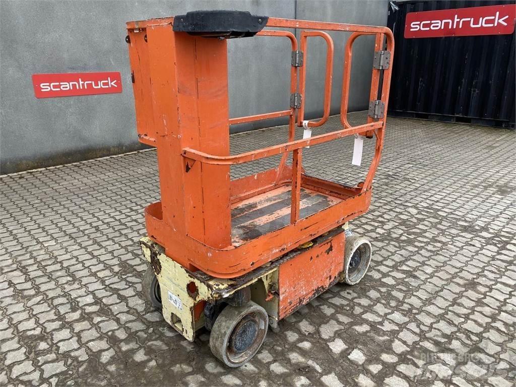 JLG 1230ES Vertical mast lifts