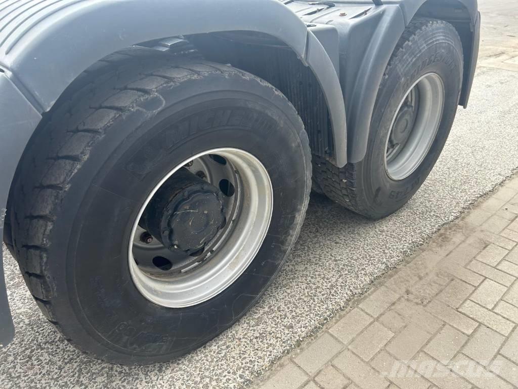 MAN TGA 33.460 FDS Truck Tractor Units