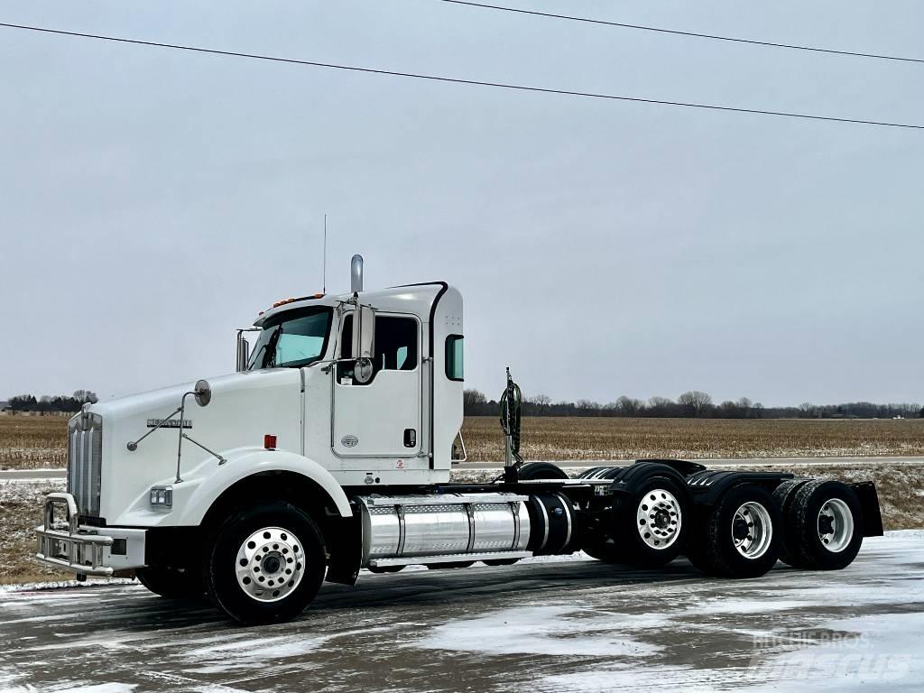 Kenworth T 800 Truck Tractor Units