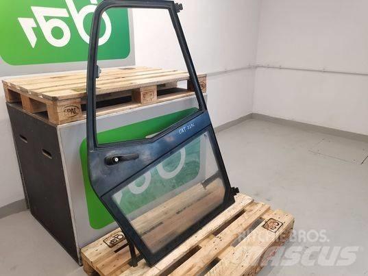 CAT TH 414C door Cabins and interior