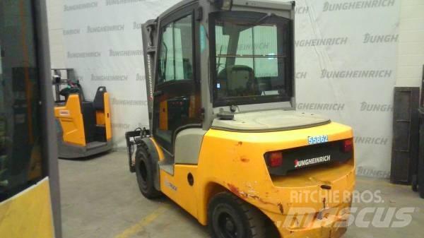 Jungheinrich DFG 430 Diesel trucks