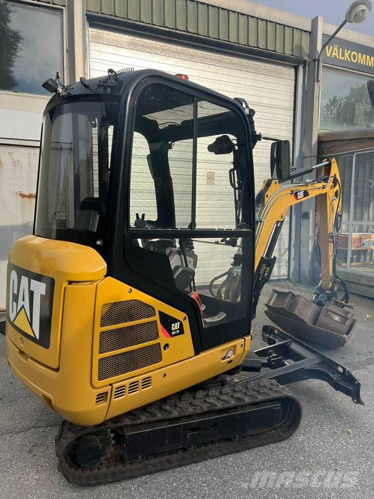 CAT 301.7 D Rototilt Mini excavators < 7t