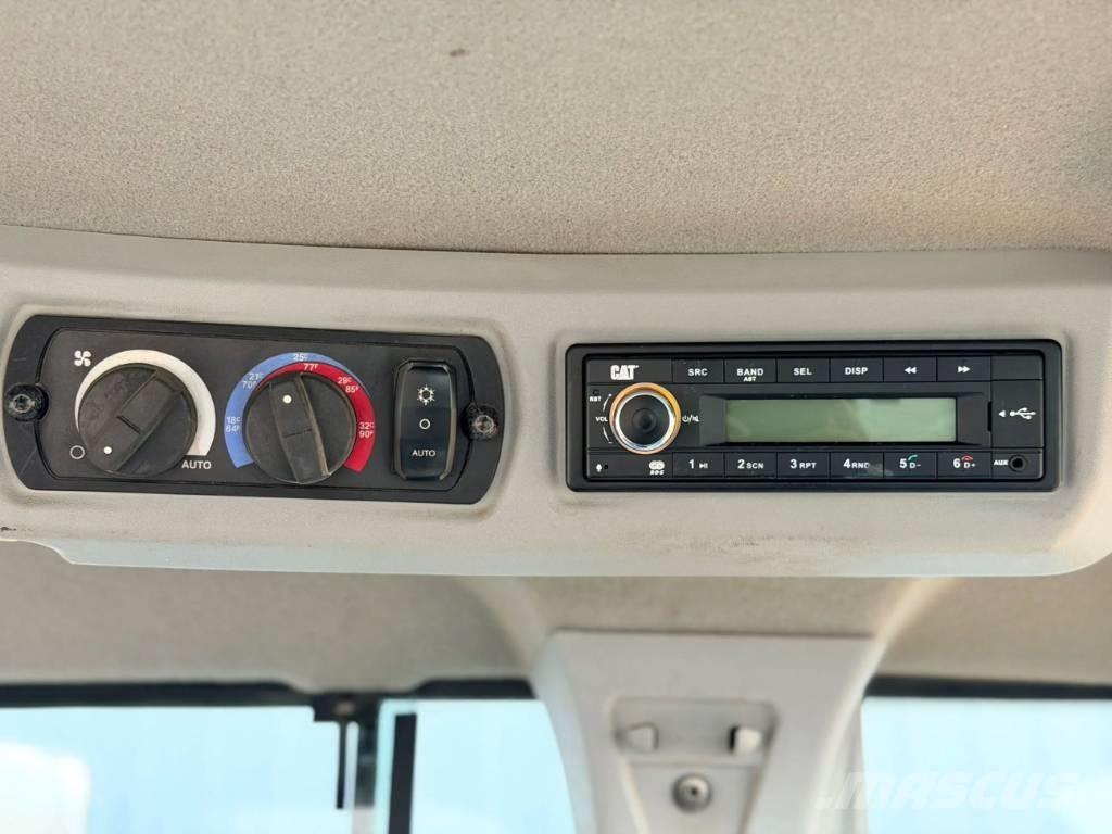 CAT 930M Wheel loaders