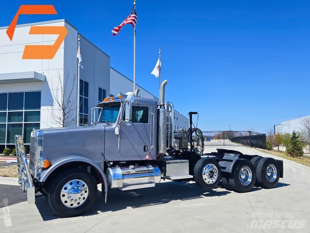 Peterbilt 378 Truck Tractor Units