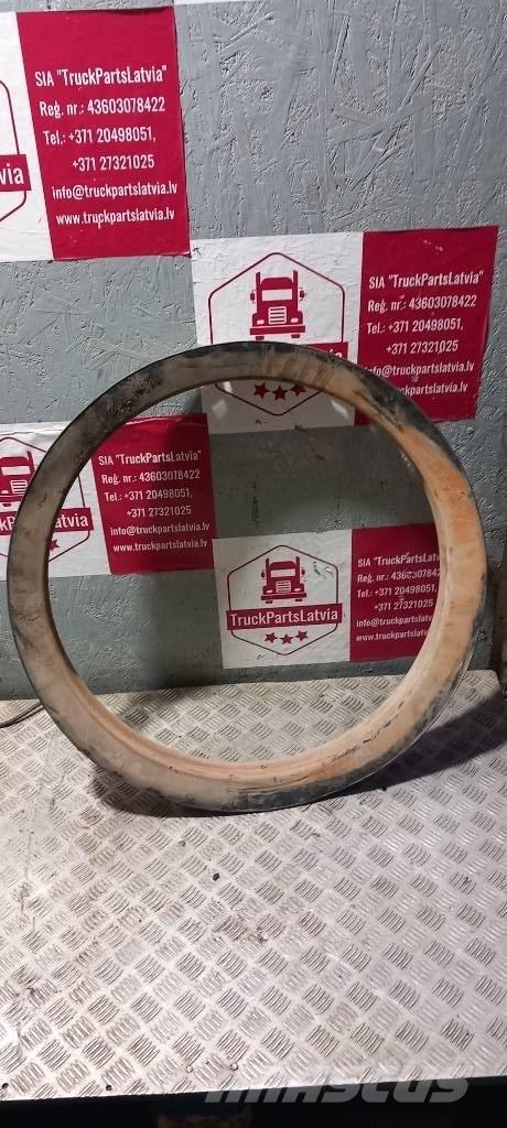 Scania 94 D.   1373520 Radiators