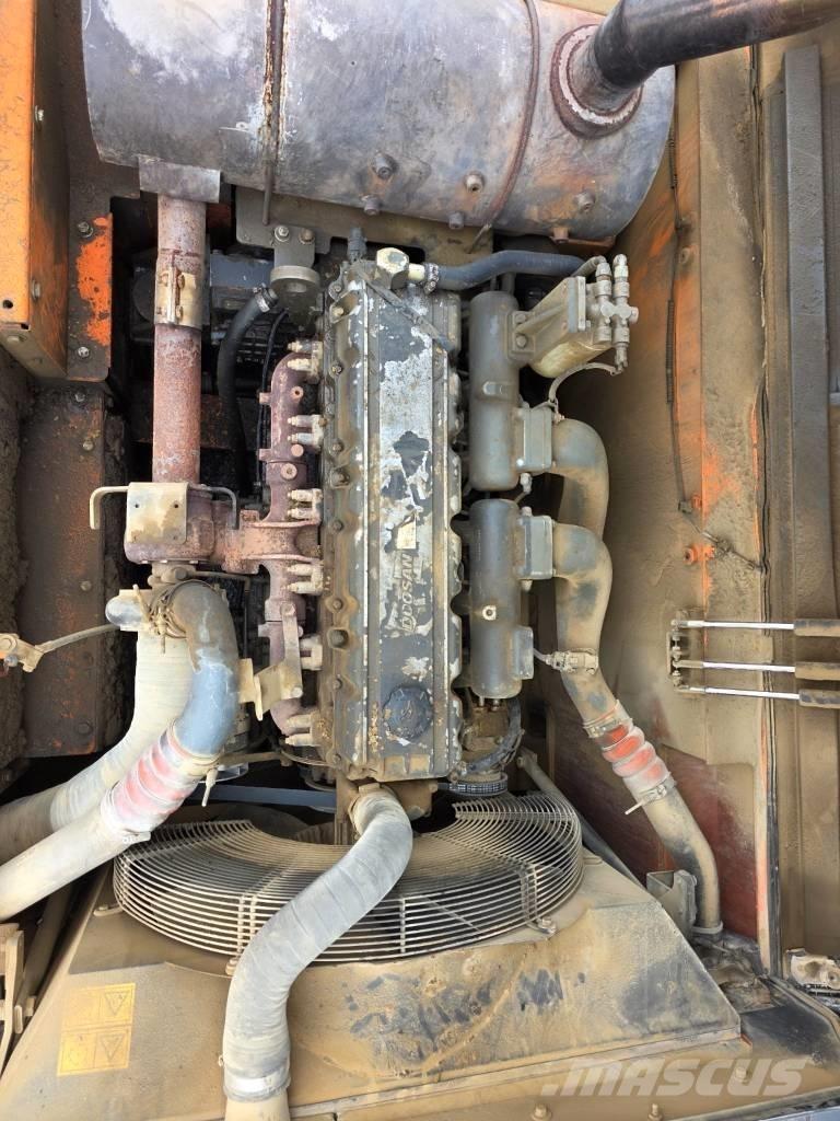 Doosan DX 380 LC Crawler excavators